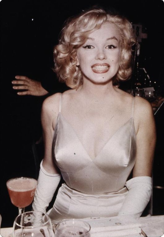 29/06-01/07/2016, PROFILES IN HISTORY, Hollywood Auction 83 - Lots