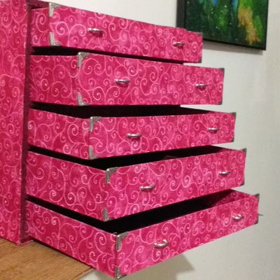 Une nouvelle commode finie 