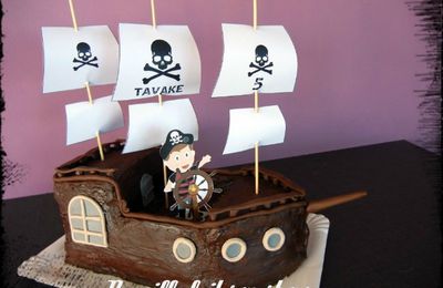 Gateau bateau de pirate sans pâte à sucre ... ou presque