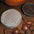 Moulinée de lentilles et courge pinky et sa petite tartine gourmande au camembert et "cuisses" de noix