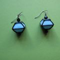 Boucles d'oreilles  :perles à la lampe et Swarovski (bleu et noir)