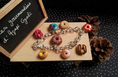 Bracelet breloques 8 donuts  