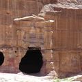 Jordanie - la cité antique de Petra et ses temples et tombeaux royaux