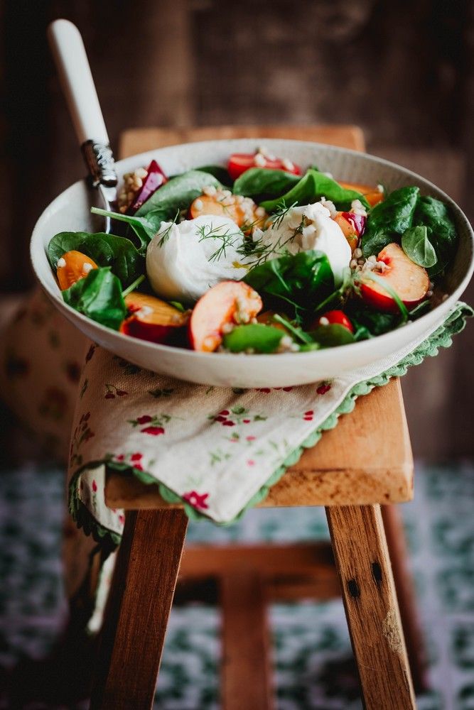 salade d'été, burrata, sarrasin, nectarine, vinaigre balsamique, huile d'olive, salade fraicheur, facile