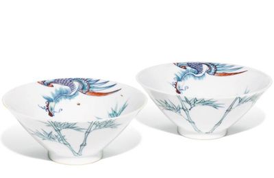 A pair of doucai 'Phoenix' bowls, Guangxu marks and period, dated 1907