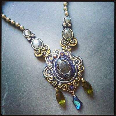 chercher la lumière ... Que votre journée soit douce.