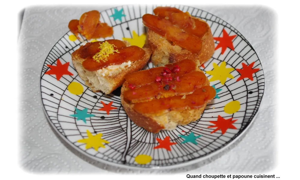 PETITS TOASTS A LA POUTARGUE