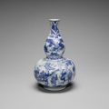 A blue and white double-gourd vase, Chongzhen period (1627-1644)