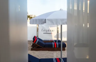 La plage Air France à Cannes, devient une adresse incontournable sur la Croisette