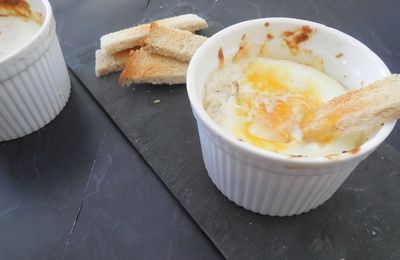 Oeufs cocotte chèvre-jambon