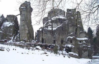 Les Externsteine Sanctuaire des Saxons