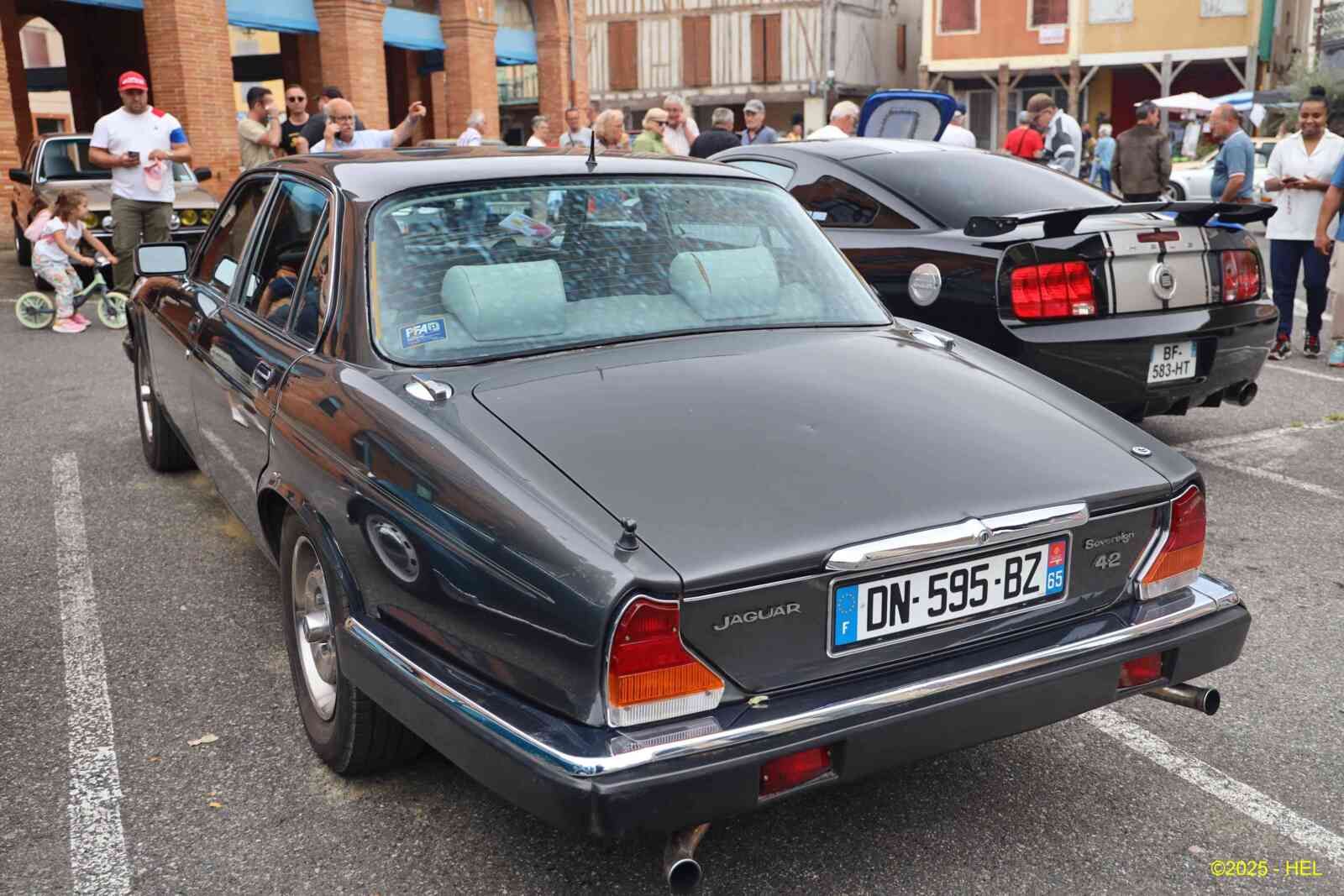 Jaguar Sovereign_04 - 1968 [UK] HL_GF