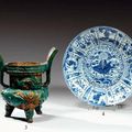 Etude Piasa : Époque MING (1368 - 1644) - Plat creux en porcelaine blanche