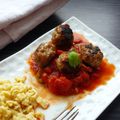 BOULETTES De Porc Sauce Aux Tomates A L'Ail Et Aux Olives