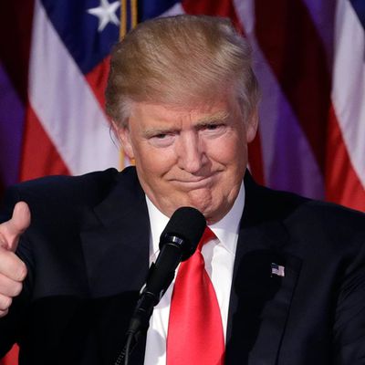 Une idée: confier l'avancement du dossier de la LNPN à Donald TRUMP !
