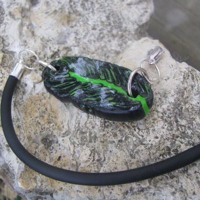 voici enfin les bracelets montés associés aux