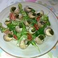 Salade d’escargots petits gris persillés à la mâche et tomates cerise