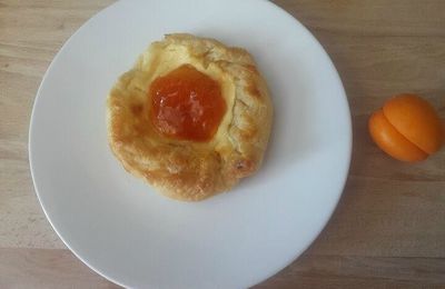 La recette préférée de mes hommes quand les abricots sont de retour ! Les oranais au fromage blanc...