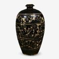 A large Chinese 'Cizhou' black glazed 'sgraffiato' vase, Xi Xia-Jin dynasty