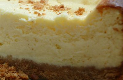 Gâteau entre cheesecake et tarte au fromage