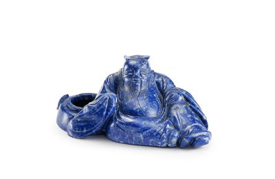 A fine lapis lazuli waterpot, Jiaqing-Daoguang period (1796-1850)