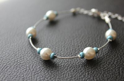 Bracelet blanc nacre et bleu