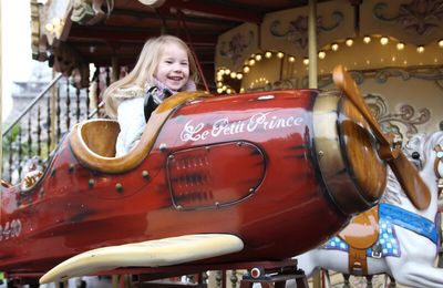 Vacances de Noël 2016 : les tours de manège gratuits à Paris 