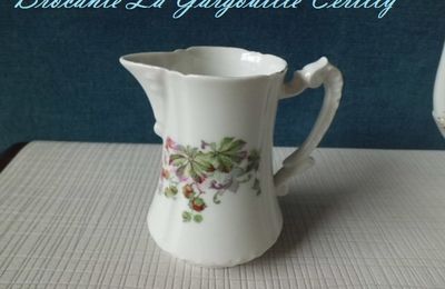 Pot à lait en porcelaine de Limoges Elite à partir de 1920