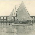 2946 - Barque de pêche passant à l'Estacade.