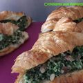 Croissants aux épinards et oeufs brouillés