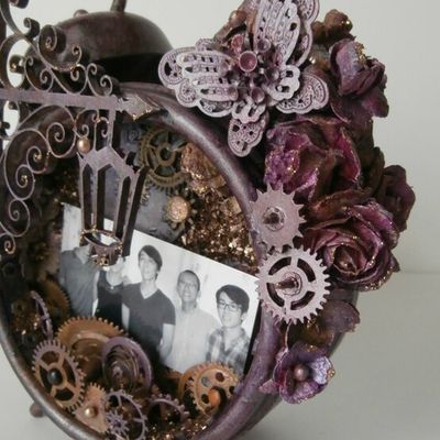 Réveil en mauve et or