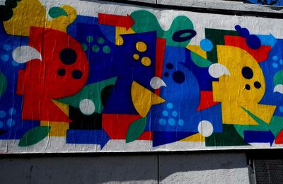 st etienne   EV 42 2016 street art MUR   Summer PUZZLE  "PORTER"  revisite les lettres de son peudo  ,des geométrique & couleurs