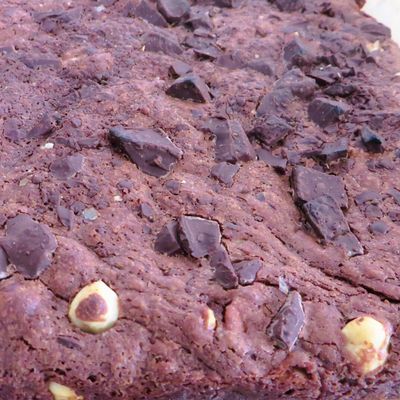 Brownie chocolat noisettes