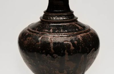 Vase, Cambodia or Thailand, 12th–13th century