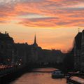 Couché de soleil sur l'Ill à Strasbourg.