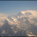 UN NUAGE SUR LE TOIT DU MONDE !...