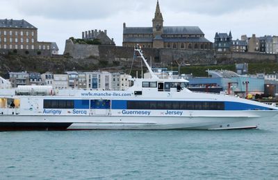 Face à l'incompétence des localistes de la Manche, la Région doit reprendre les liaisons maritimes avec les anglo-normandes!