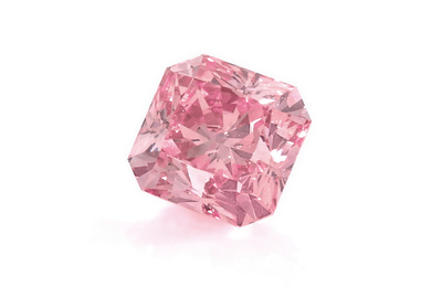 A rare cut-cornered square modified brilliant Fancy Deep Pink diamond weighing 1,02 ct