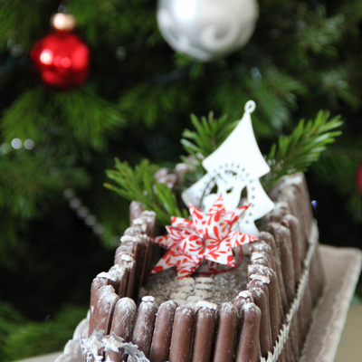 Bûche Tiramisu aux Framboises