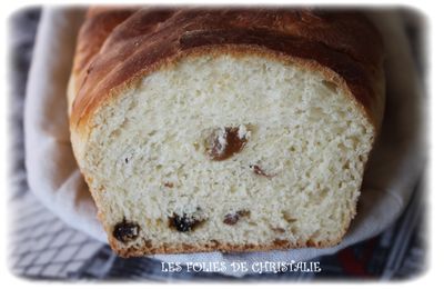 Brioche moelleuse aux raisins secs