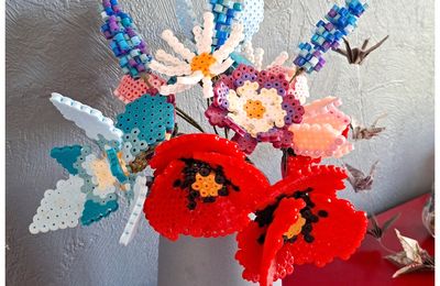 Des fleurs en perles Hama pour la fête des mères