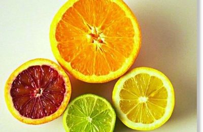 - Le cancer peut être traité par la vitamine C à haute dose qui tue les tumeurs