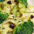 Pâtes nids à la crème de brocoli et ail noir