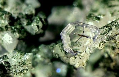 Fluorapatite, Fluorite, Spinelle, Stolzite