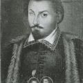 Superbe monture d'épée en argent ciselé en ronde bosse sur fond amati doré. Epoque fin du XVIè siècle - début du XVIIè siècle. 