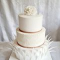 Gâteau 3 étages, blanc et dentelle - 3 tiers white cake 