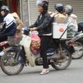 La moto, moyen de transport national...