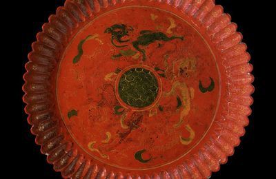 Dish (Pan) in the Form of a Chrysanthemum with Lions and Floral Sprays, Ming dynasty, about 1450-1550