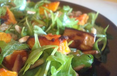 ...Butternut, rocket and pine nut salad... (Salade de roquette, butternut et pignon de pin, Nigella Kitchen)