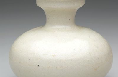 Bottle, Tang dynasty, 8th century